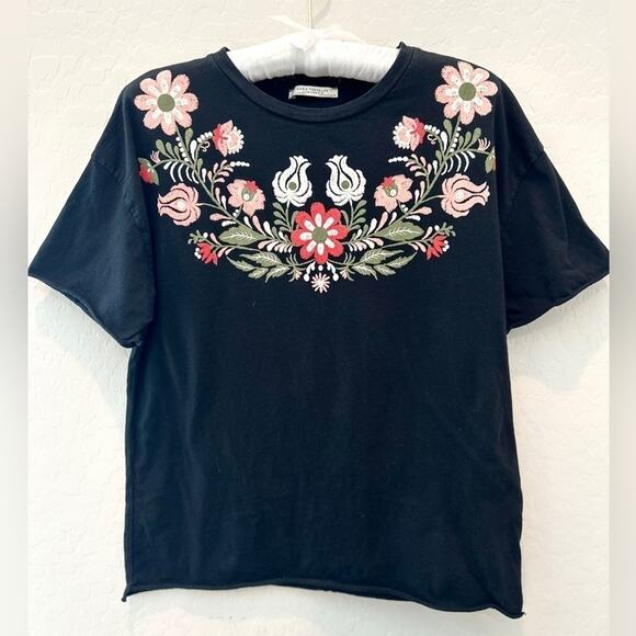 ZARA TRAFALUC | Black Embroidered Print Floral Boho Short Sleeve Tee | Small - Picture 1 of 7